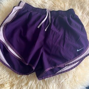 Nike Womens Running Shorts, perfect condition! Size Large.